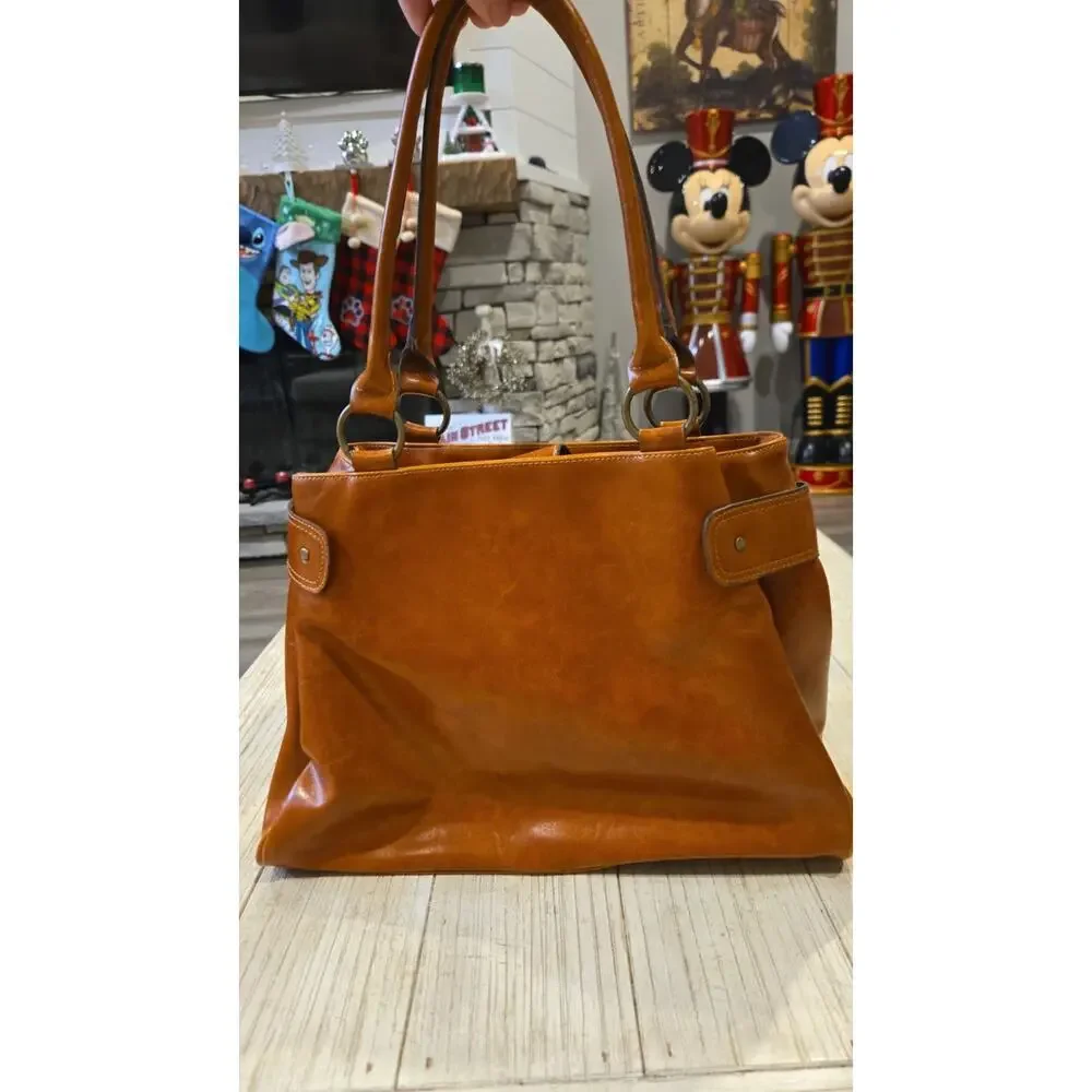 Giani Bernini Women's Saddle Brown Leather‎ Satchel Bag with Turn Lock Closure